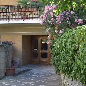 https://evas-house.it-romehotels.com